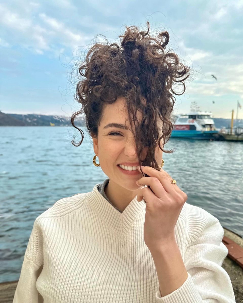 #MelisMinkari 🌟

#Kardeşlerim | #AyBer