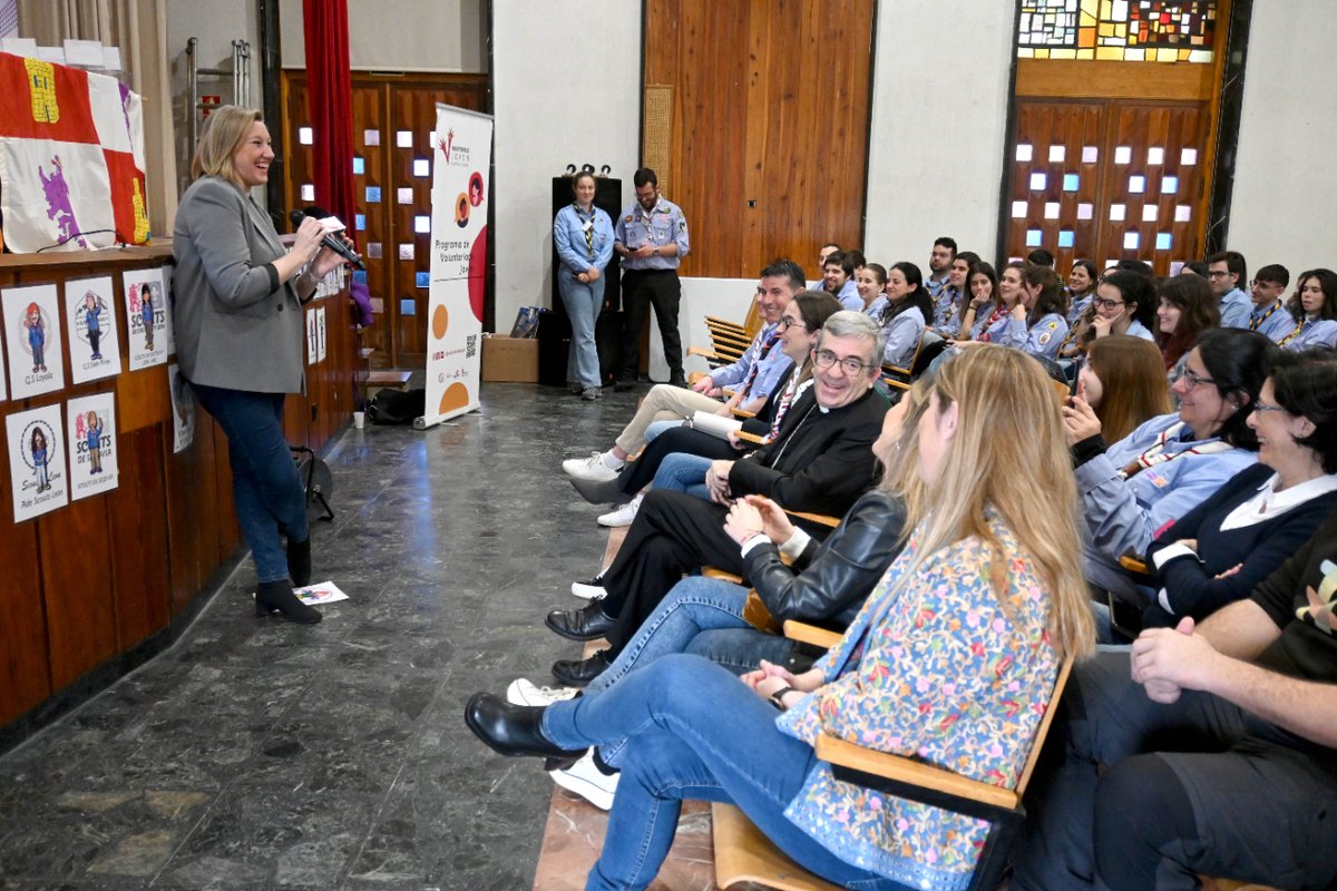 jcyl's tweet photo. 🏕️@Juventud_CYL aumenta en 125 plazas los 88 campamentos de ‘Red Activa’ hasta las 3.724 para este año

🔹Recupera el de Canarias
🔹Estrena dos nuevos en Portugal
🔹Repite la Selva Negra

https://t.co/zQ6C0RcLAv https://t.co/sLr8ojtdP5