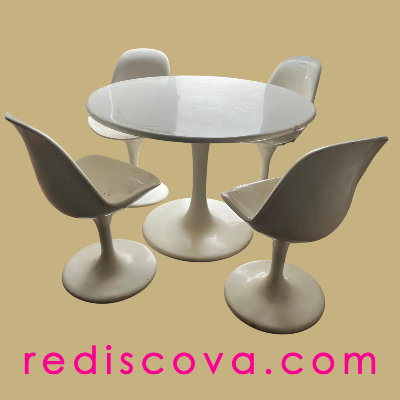Rediscova1's tweet photo. rediscova yesterdays design for tomorrows world
Vintage white round table inc 4 chairs available from rediscova
Click on the link below for purchase details
https://t.co/BvOZ8J2nw5
#midcentury #tuliptable #vintage #interiordesign #homedecor #sundayvibes #mothersday #oscars2024 https://t.co/uhpdgebHnD