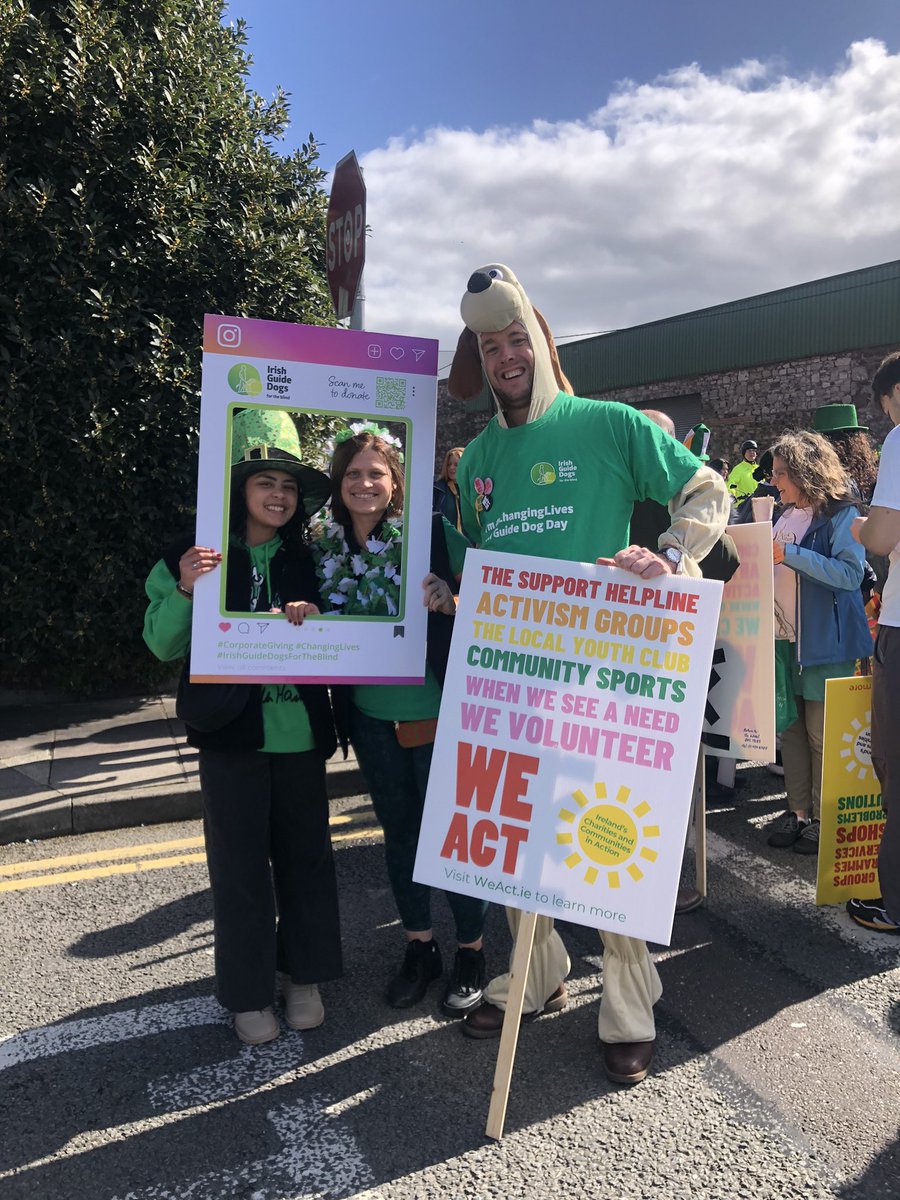 Cork community groups and charities in action today @corkpaddysfest! If you see us along the route make sure to give all the staff and volunteers a loud cheer! #WeAct 🌈🍀☀️🐶🦦