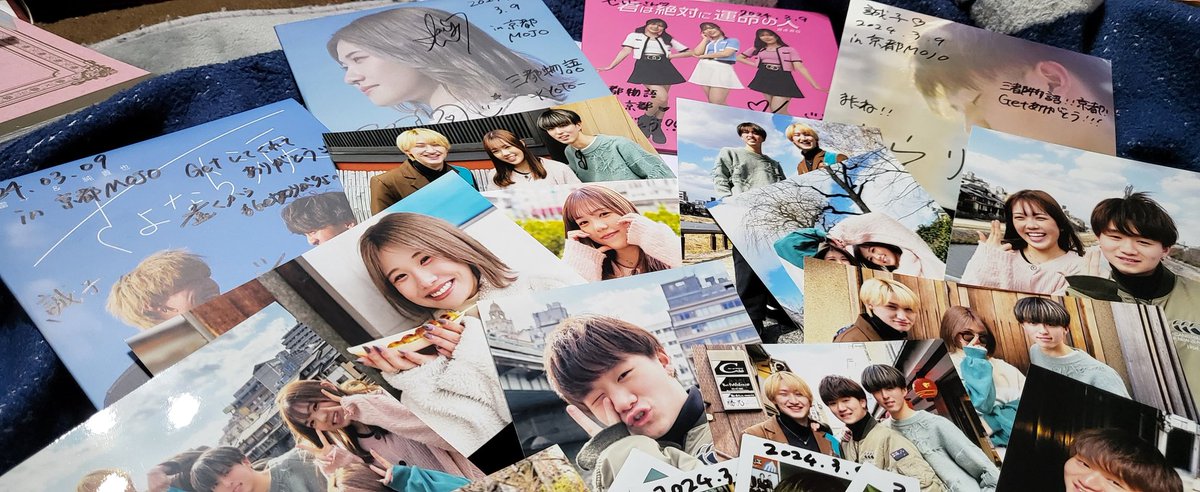 sn2928ya's tweet photo. 2024.3.9 #DEBUTPROJECT #第二章 #三都物語 #京都MOJO #天星 #戎きあら #Wsayaka #雷斗と純貴也 行京都MOJO行けなかったからネットで買いました‼️🥰😍また宝物が増えました🥹最近一番に呼ばれるꉂ🤣𐤔みんなサインありがとう😉お疲れ様(((o(*゚▽゚*)o))) https://t.co/XTh07vZHyv