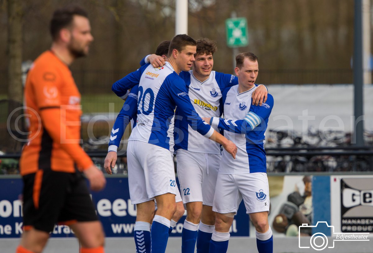 Edjestheater's tweet photo. Het fotoverslag van @Blauwwit34 - @OldeVeste staat online:
https://t.co/rhXk2G8892

#blauwwit34 #canonnl @CanonNL #canonsportfotografie #oldeveste #leeuwarden #blauwwit #sportfotograaf https://t.co/NPHfq3EcWg