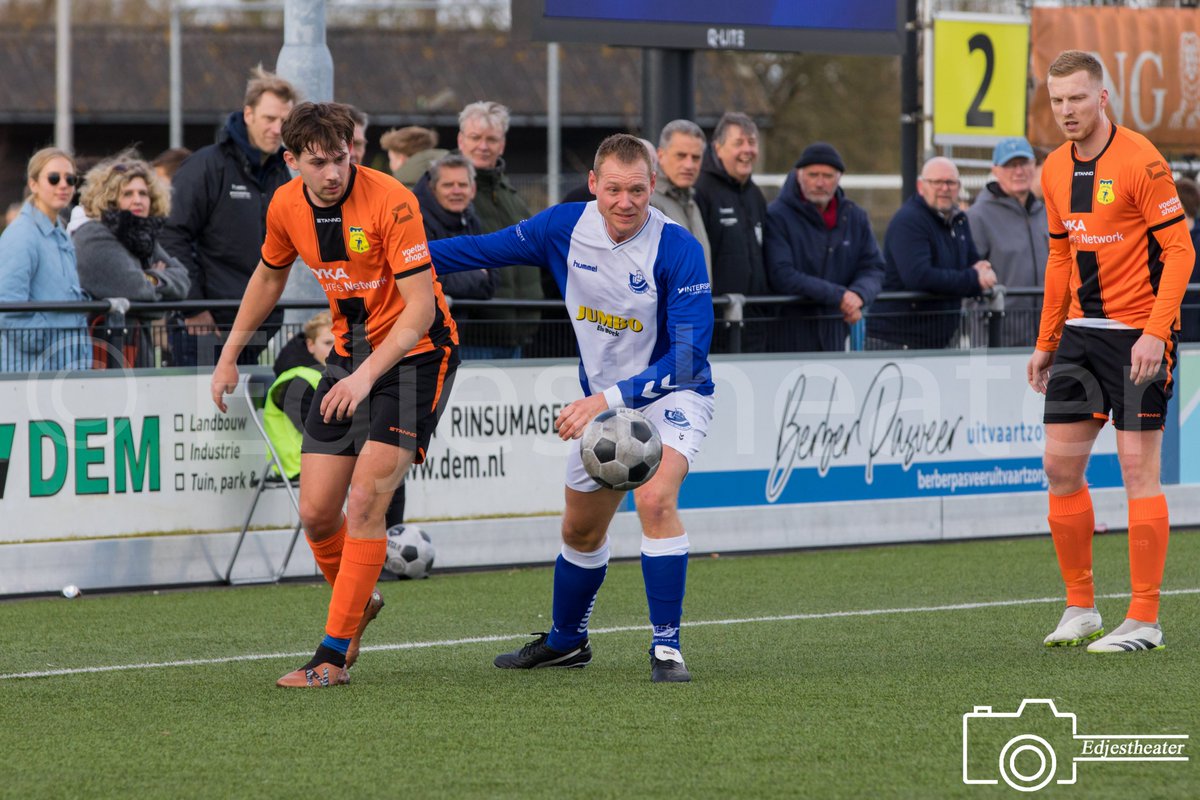 Edjestheater's tweet photo. Het fotoverslag van @Blauwwit34 - @OldeVeste staat online:
https://t.co/rhXk2G8892

#blauwwit34 #canonnl @CanonNL #canonsportfotografie #oldeveste #leeuwarden #blauwwit #sportfotograaf https://t.co/NPHfq3EcWg