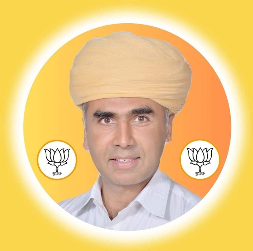 DrSSKalvi's tweet photo. @BhawaniKalviBJP 
श्री लोकेंद्र सिंह जी कालवी की पुण्यतिथि पर कृतज्ञ समाज ने उन्हें याद किया। कालवी परिवार की विरासत को भवानी सिंह जी कालवी संभाल रहे है। समाज व भाजपा का दायित्व है कि उन्हें भाजपा से राजसमंद लोकसभा से उम्मीदवार बनाये। #BhawaniSinghKalviForRajsamand https://t.co/bEhZp2jvFX