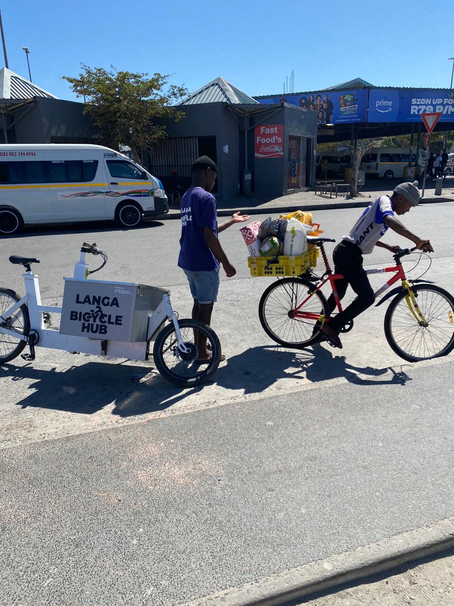 🇳🇬➡️🇿🇦🙌🏿 TFS Cargo Bicycles joins conversations shaping mobility in Africa 🌍 Along with other experts working on a just African mobility transition, they shared valuable knowledge + insights at Rethinking Transport Lab in 🇿🇦 👓⏩ cargobikefestival.com/news/tfs-cargo… #DecadeoftheCargoBike