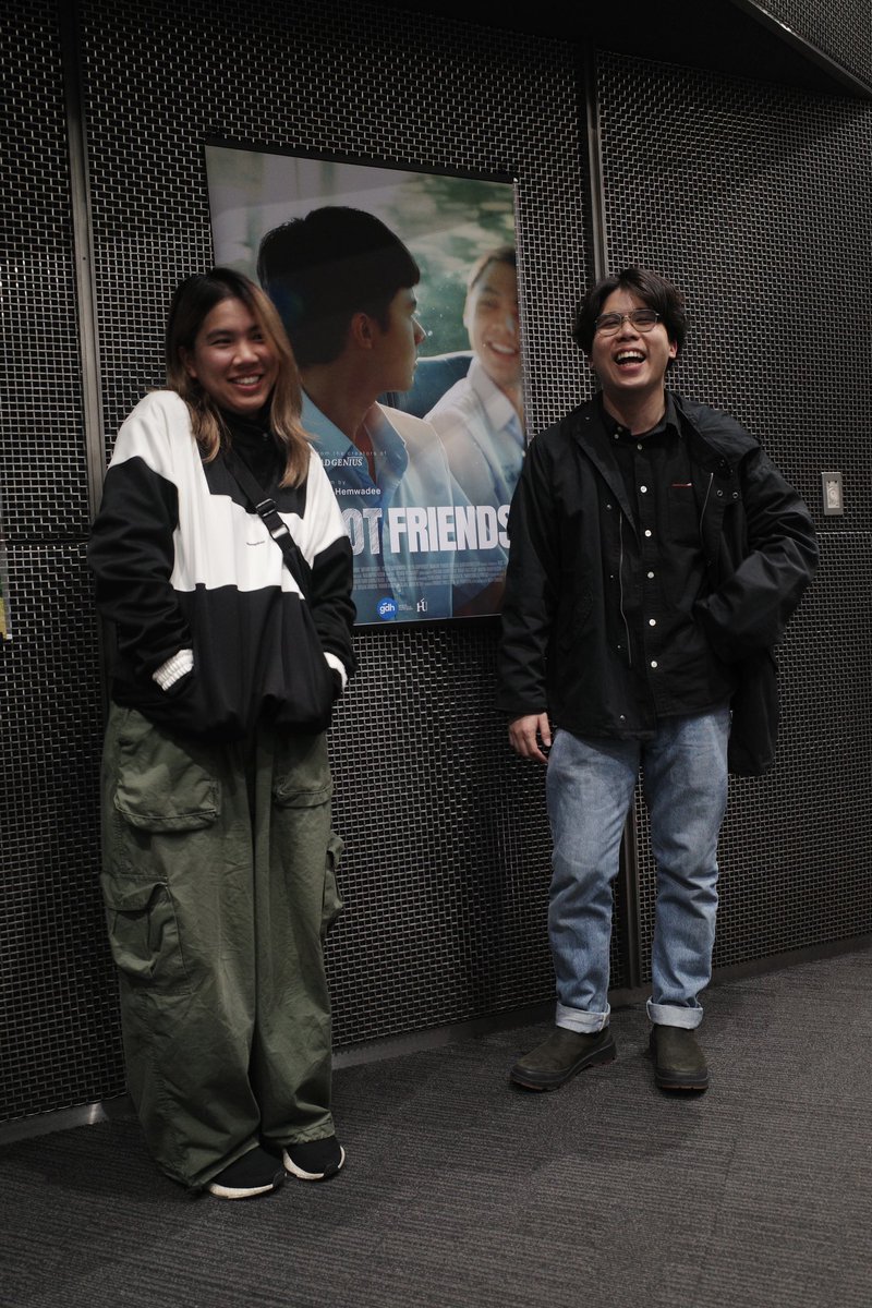 attahem_'s tweet photo. I'm so glad ’Not Friends‘ was able to come to Japan. I feel so great to see the reactions and feedback from Japanese audience. It is very powerful for me. Thank you to @oaffpress
Arigato gozaimasu! 🤍🇯🇵
#OAFF 
#NOTFRIENDS 
#เพื่อนไม่สนิท https://t.co/G8TydGOXFJ