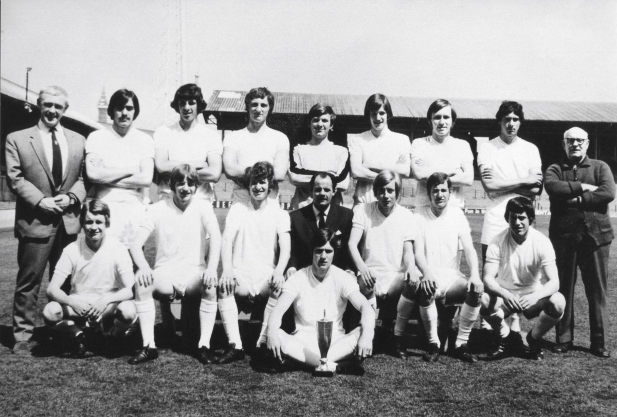 BFC_ExPlayers's tweet image. Happy 70th Birthday today to former Pool defender .... Sean Suddards

Sean is on this 1971 teamgroup, taken after our European youth tournie triumph over in Germany

Hope you have a great day Sean !
👍😀🎂⚽️🍊⛳️🏌️‍♂️

#TopMan 
#LovesHisGolf
