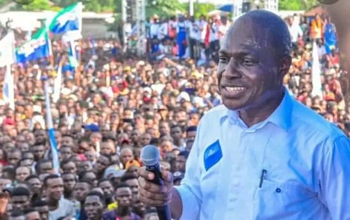 MukanduD's tweet photo. Bon dimanche à vous 🙌 père de la nation le commandant du peuple.
@MartinFayulu https://t.co/jo0LDquJQn