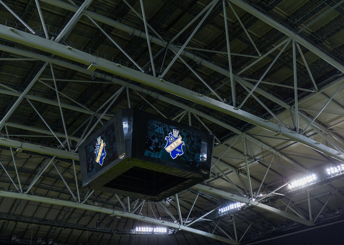 Ur säkerhetssynpunkt kommer taket på Friends Arena att hållas stängt under dagens derby. Snö och is på taket ligger till grund för arenaoperatörens beslut.