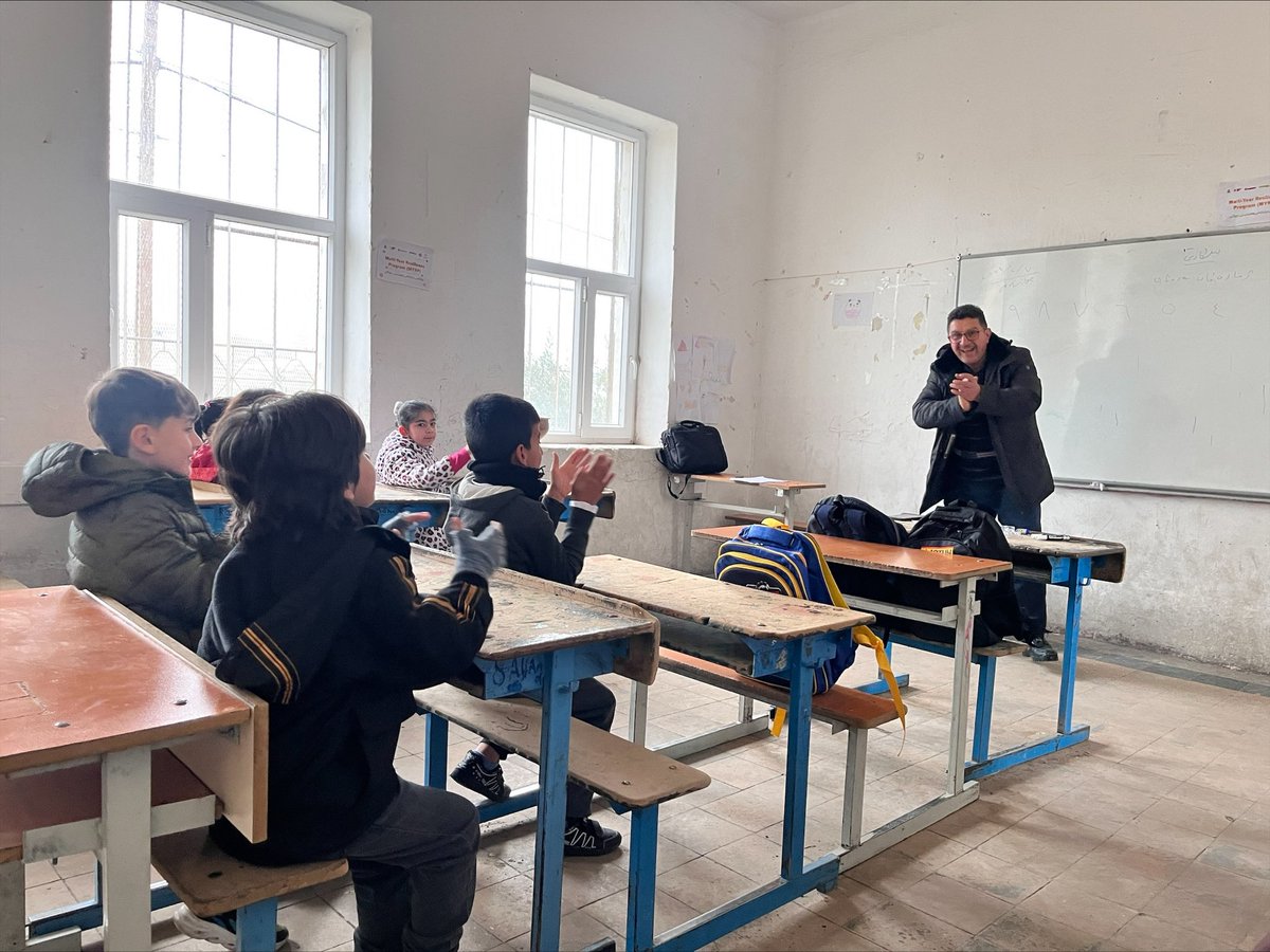 In Koya in North #Iraq, we organized remedial classes in Kurdish, Math, Science, PSS, and Student's Club activities to motivate and enhance students' skills and knowledge. Funded by @EduCannotWait Partnership with @SaveChildrenIRQ @Intersos @RwangaFdn