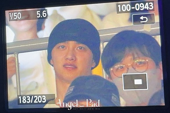 AngelPadcott01n's tweet photo. 다들 백현의 콘서트 왔어ㅠㅠㅠ🫳🏻🥹🥹🥲
#EXO
#엑소 https://t.co/OgZAZsOBek