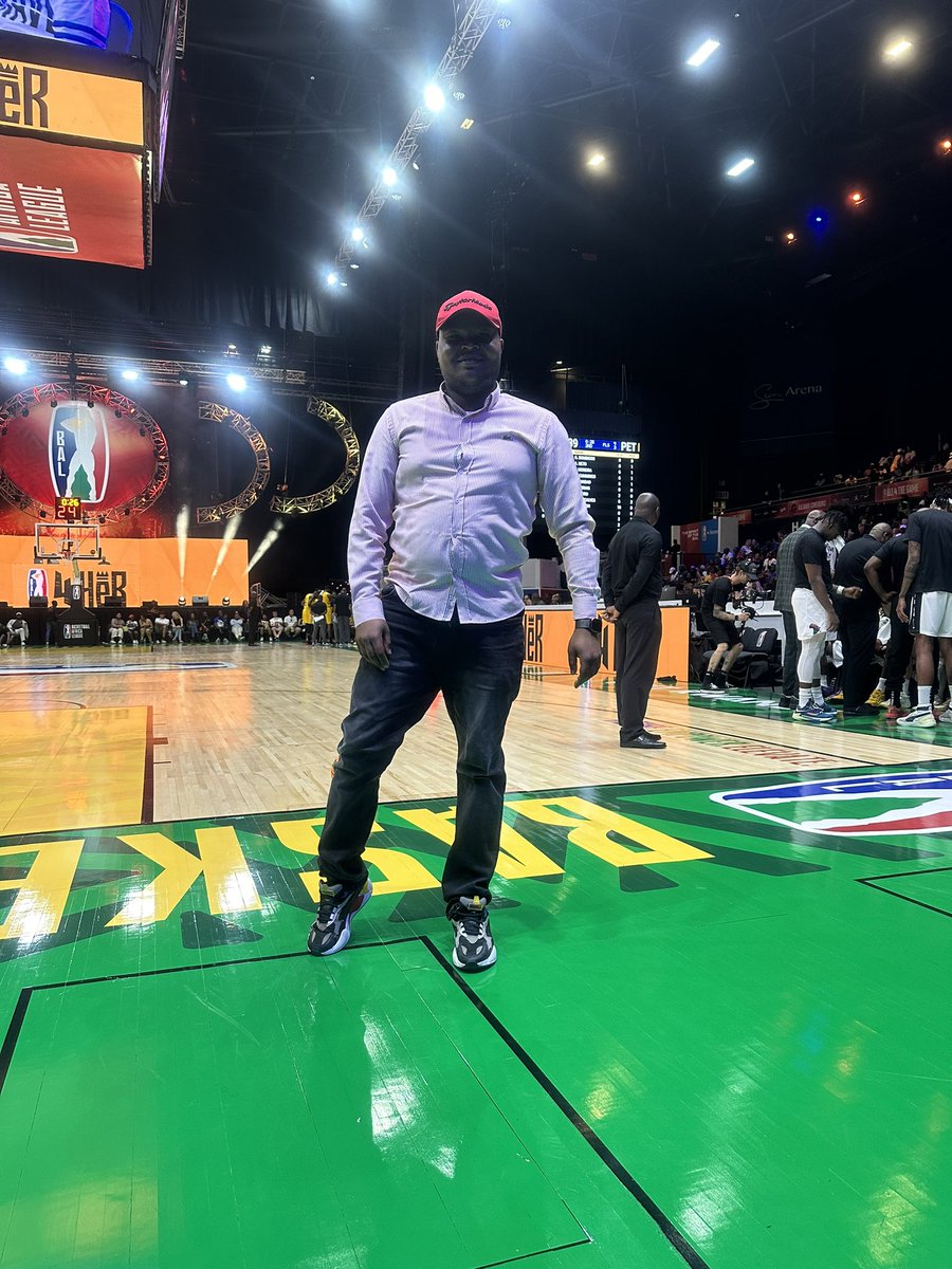 ZTPsenjen's tweet photo. An electrifying afternoon it was from the Court-side  of Sun Time Arena - TimesSquare PTA #BAL4 - NBA Africa 👌 https://t.co/AcXvQWA5S1