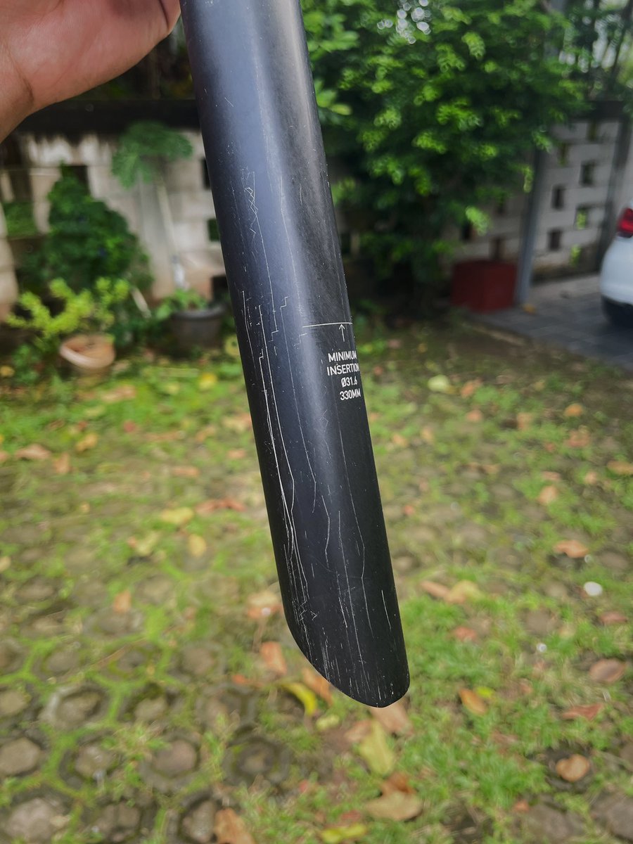beprattt's tweet photo. WTS #fnfjb

Seatpost Zipp Service Course SL 31.6 Setback
Lecet pemakaian

IDR 700.000 nego https://t.co/sprJJXkIau