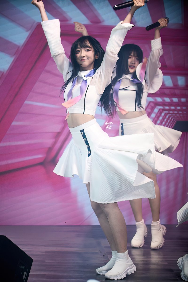 snapbro48's tweet photo. Emmy so cool
#EmmyBNK48
#FunFriendFreeStyleConcertXBNK48 #Superstar #Superstaracademy #SCA #academy #BNK48 #BNK485thGeneration #RiseSquad https://t.co/ZAEqIq981s