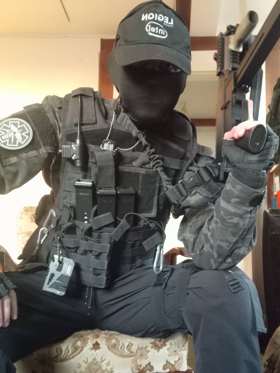 Lets have se fun
#tactical #tacticalfemboy
#fake_gun #airsoft #gear