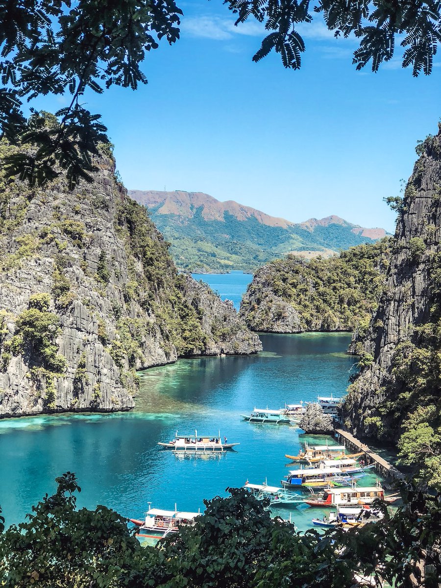 Kayangan Lake, Philippines 📷 Carla Cervantes