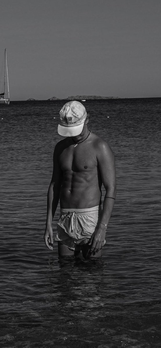 rayyysomething's tweet photo. #sixpacksunday https://t.co/wf52ejfaXt