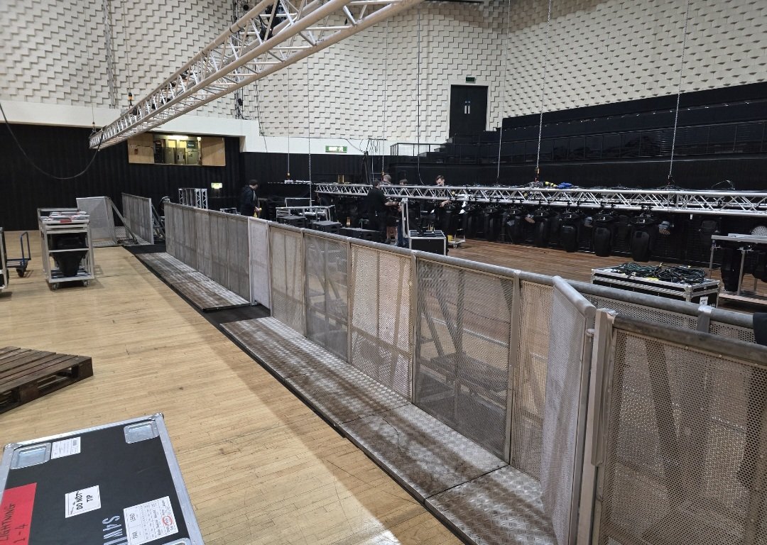 Getting ready for Noel Gallagher at the Poole Lighthouse Theatre this evening
#noelgallagher 
#wemakeevents
#eventprofs 
#eventprofsuk
<a href="/barrierman1/">#barrierman</a>
#barrierman
thebarrierman.co.uk