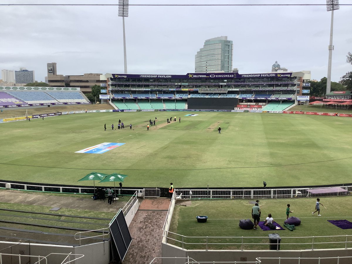 Make Hollywoodbets Kingsmead Stadium your preferred destination today 🏟️ 
The Hollywoodbets @DolphinsCricket women’s and men’s teams host the North West Dragons in the CSA T20 Women’s and CSA T20 Challenge competitions respectively 🐬 🏏 🐉 

#HollywoodbetsxTheDolphins #HWBTWT…