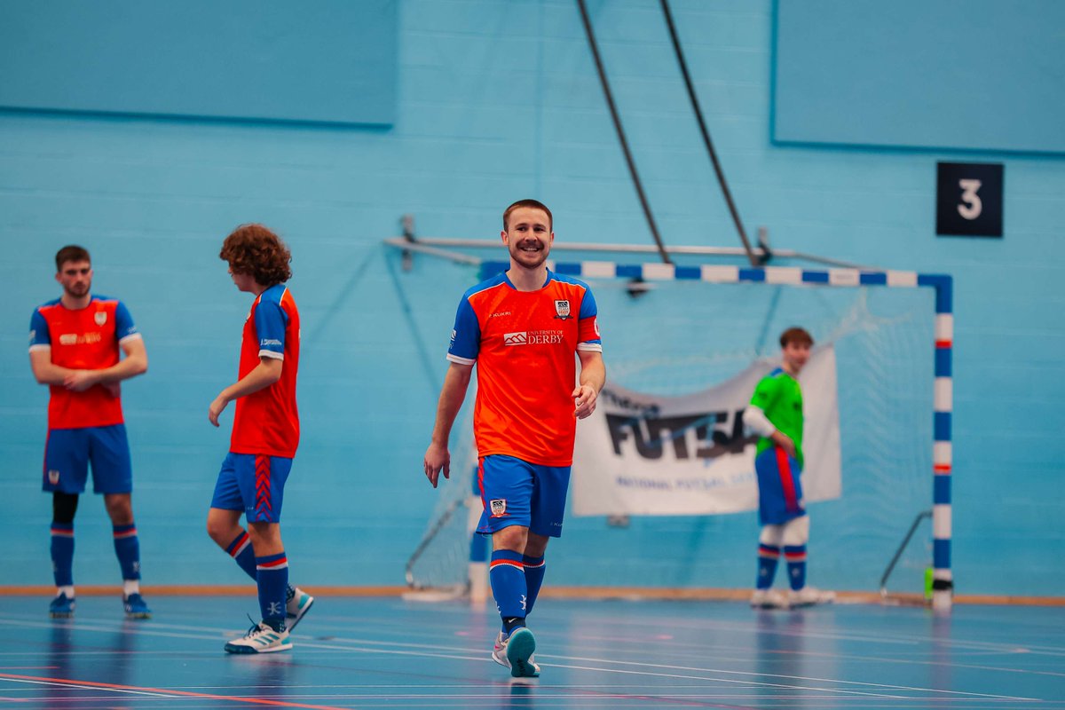 TeamDerby's tweet photo. SEMI-FINALS – MEN’S FUTSAL 🏅

GOOD LUCK to our men’s futsal team who are in the semi-final of the National Championships! 🏆 They play Hertfordshire away today!

@derby_futsal @liam_hunt13 @matt_n_hardy @bucssport

#futsal #bucssport #teamderby #derbyuni https://t.co/yaot0Nr838