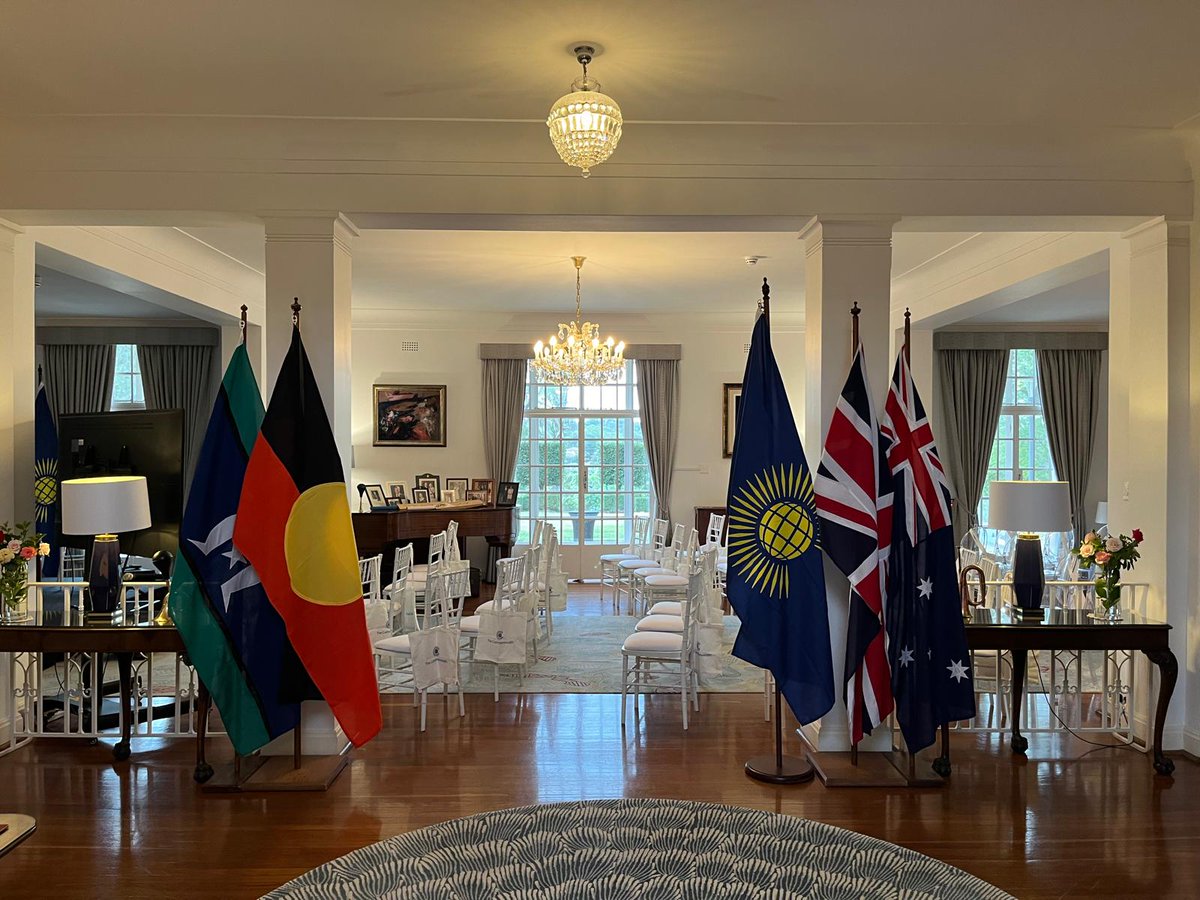 1/4  - Last Thursday I hosted our #Commonwealth Week event at Westminster House. 

#CHOGM2024's theme 'One Resilient Common Future: Transforming our Common Wealth'.

The stage was set....