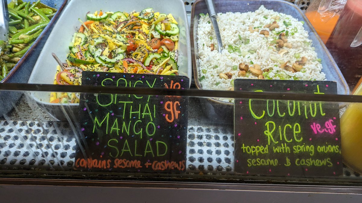 VeganOlive1's tweet photo. Amazing #Vegan options at #PlanksKitchen #Barton nr Preston π±π»π±π» https://t.co/ToYg3ERt0e