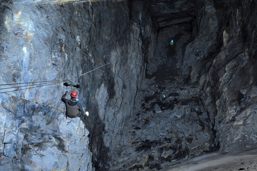 GoBelow's tweet photo. Don't be reliant on the weather this Easter weekend! Head underground in any weather and learn about the history of Welsh slate mines, with some thrills along the way! 🖤💛 #gobelow #northwales #chooseadventure https://t.co/Zm3b9rRpe0