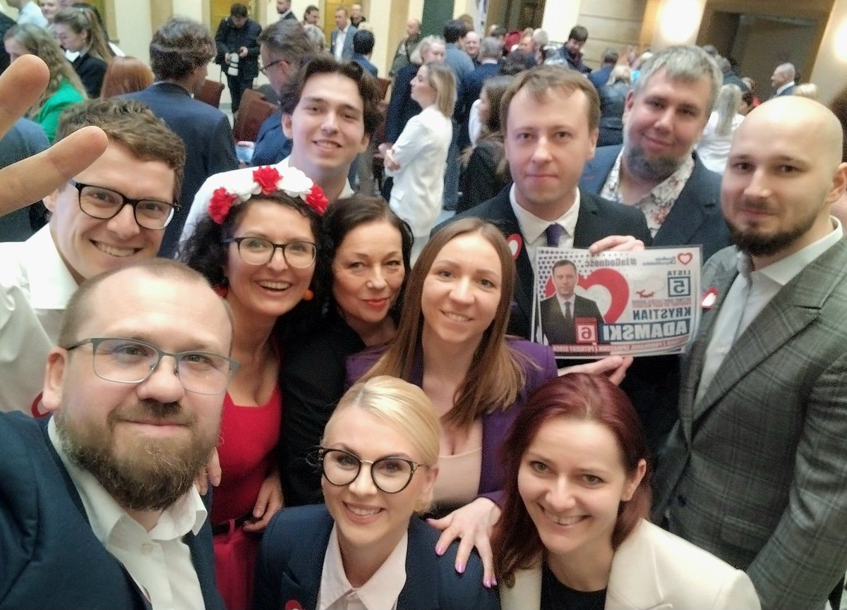 Zwycięska drużyna Koalicji Obywatelskiej do Rady Miejskiej Wrocławia i Sejmiku🤩✌️