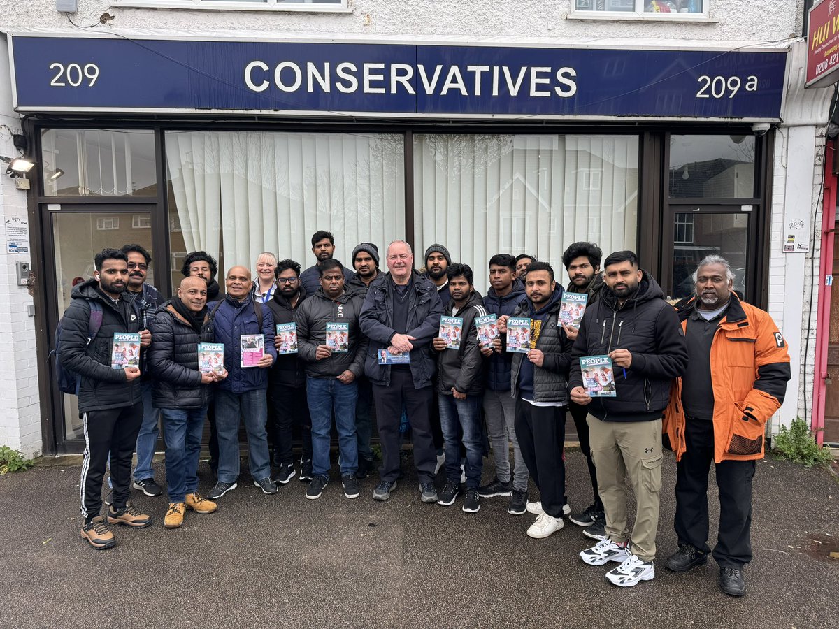 BobBlackman's tweet image. Fantastic team from @BTConservatives helping deliver the good news on the #SpringBudget this morning with Councillors @Blackman4Nicola &amp;amp; @SamSumaria #HarrowEast