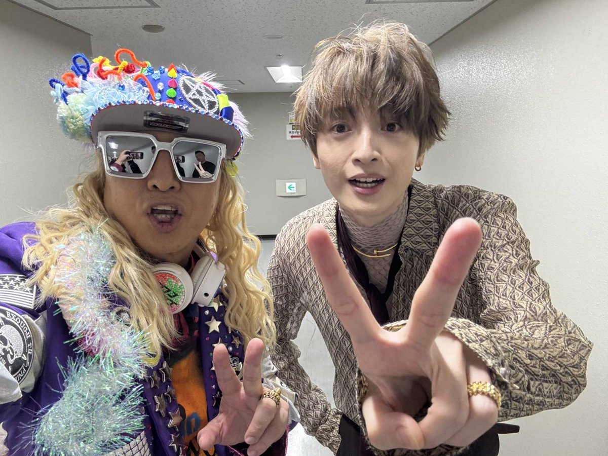 DJKOO_official's tweet photo. 今日、3月17日、玉ちゃんお誕生日！！
健康第一で益々の超大活躍を！！
ハピバ DO DANCE！！

 #kismyft2 
 #玉森裕太
 #DJKOO https://t.co/J9IAo70ynp