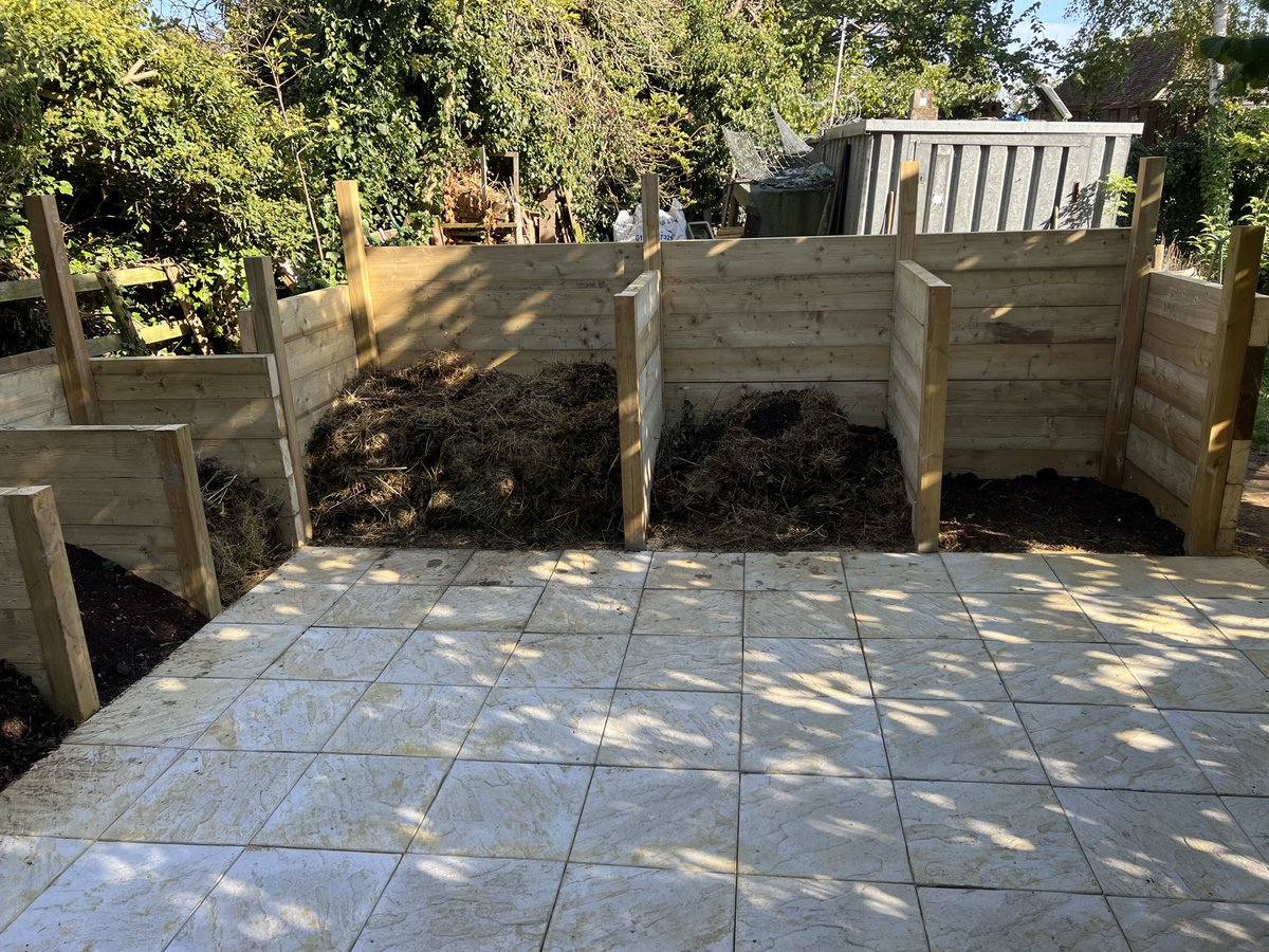 BiffaAward's tweet photo. We're celebrating #CompostWeek! 🌱

Excited to spotlight @KentWildlife's fantastic Plant, Sow and Grow area project! Thanks to the Platinum Jubilee fund, Biffa Award have contributed a £9,599 grant to establish a vibrant community garden with a compost area.

#TheLCF https://t.co/DpExGSghd9
