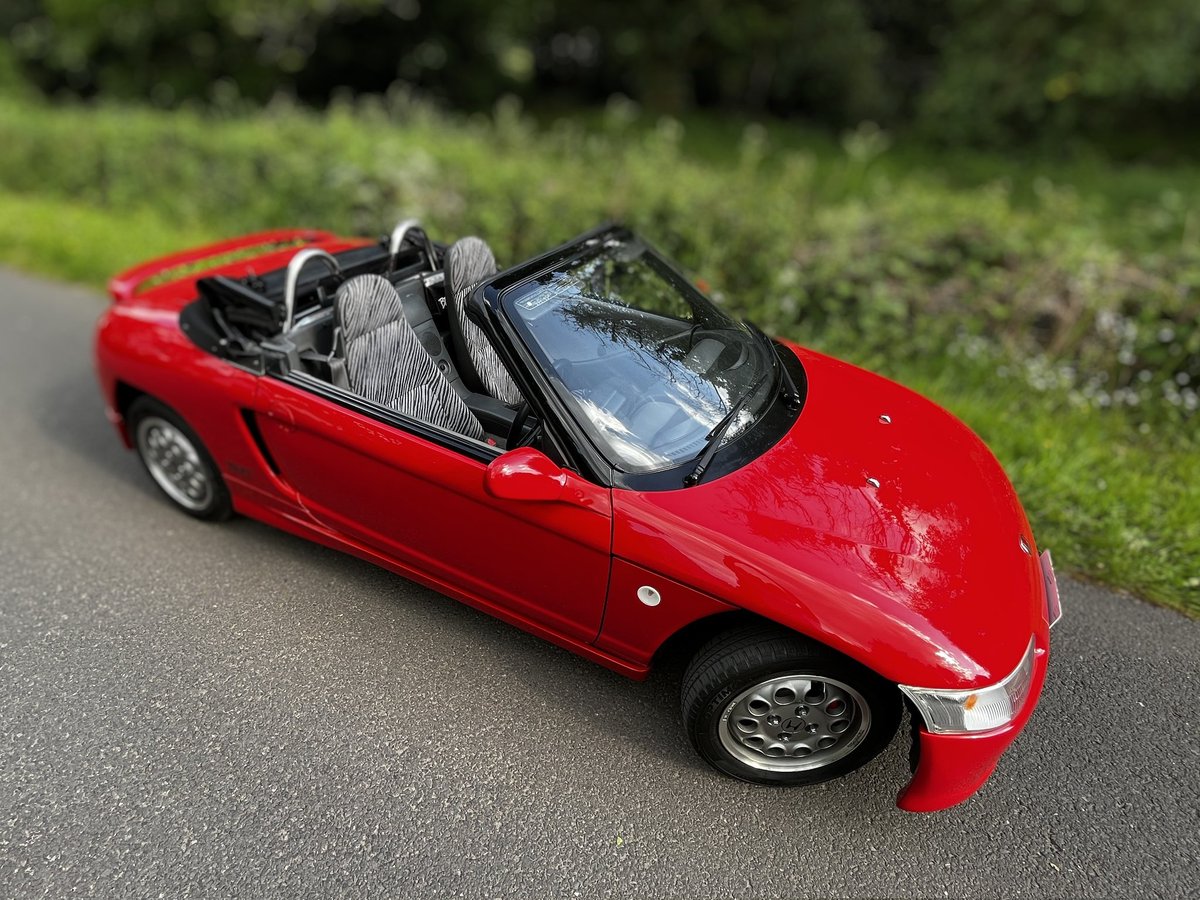 MikeBookham's tweet photo. @johnos1984 @sniffpetrol @thealso I might have to chop mine in for the newer version. 
Photographed in a comedic style. https://t.co/hbGhOAtUF8