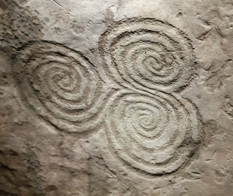 Did St Patrick replace the worship of an earlier trinity with the shamrock, did he drive out the worship of the serpentine/snake form? Today we celebrate symbols of Ireland across the globe, the most ancient of all symbols we celebrate everyday at #brunaboinne #jewelsofhistory