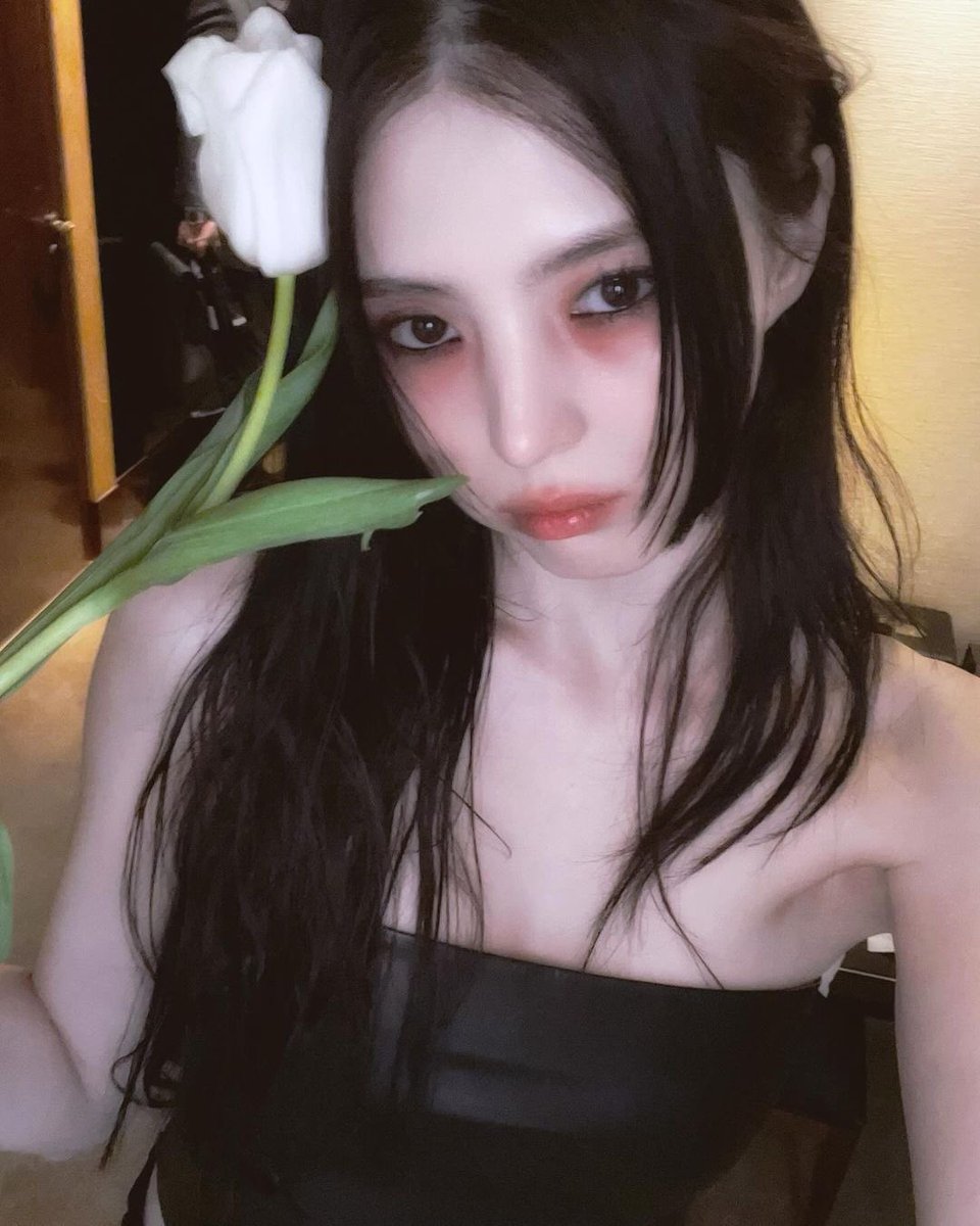 ssoheesource's tweet photo. 🌷 #HANSOHEE #한소희 https://t.co/nhtGdPbvpa