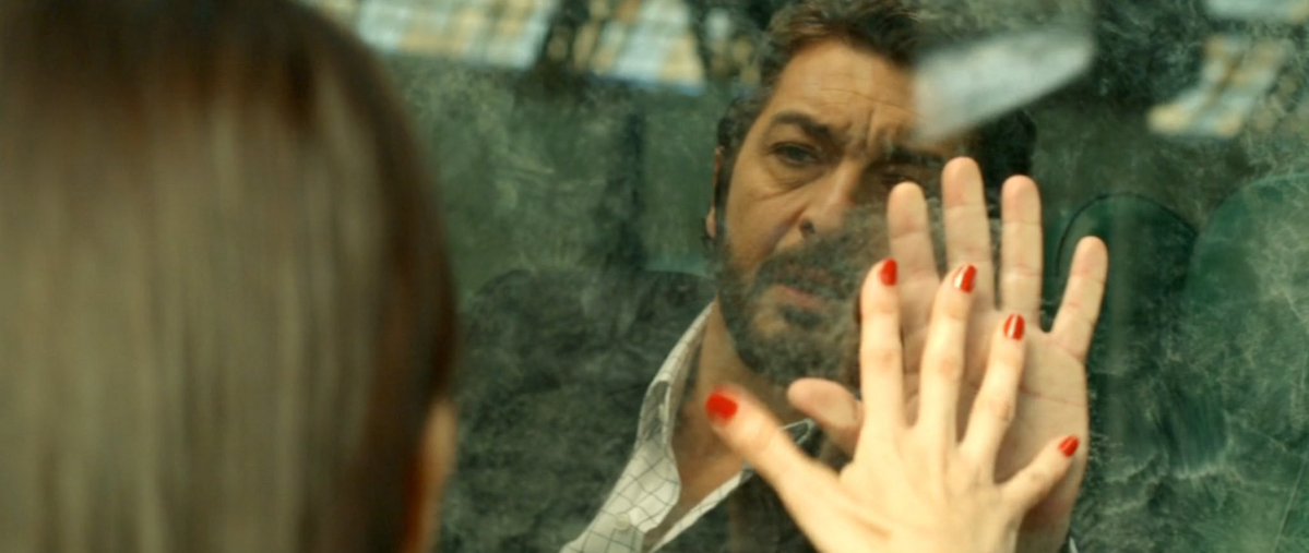 TheCinesthetic's tweet photo. The Secret in Their Eyes (2009) dir. Juan José Campanella https://t.co/bGA1SMN4DW