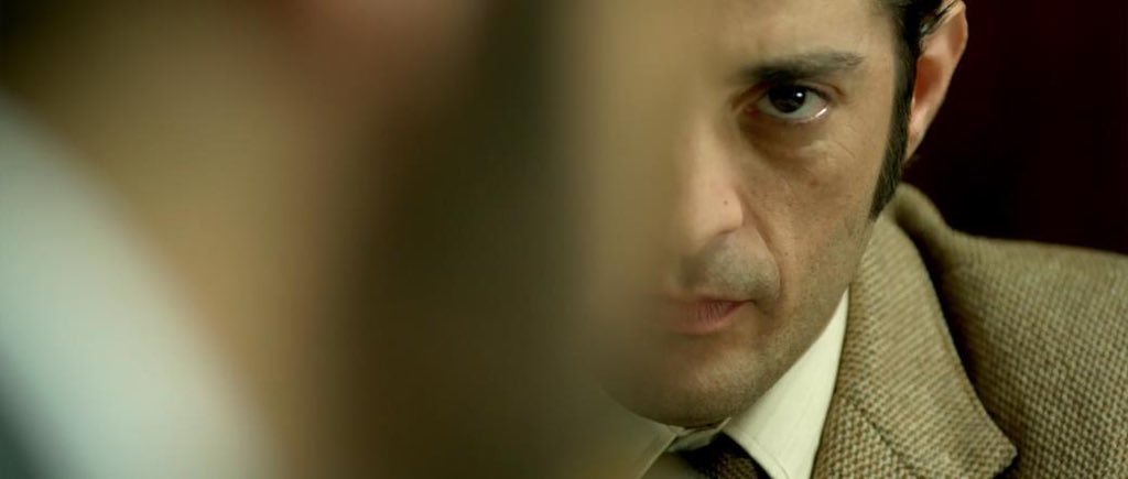 TheCinesthetic's tweet photo. The Secret in Their Eyes (2009) dir. Juan José Campanella https://t.co/bGA1SMN4DW