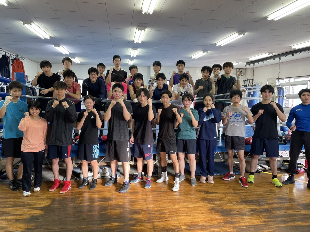 utboxing tweet picture