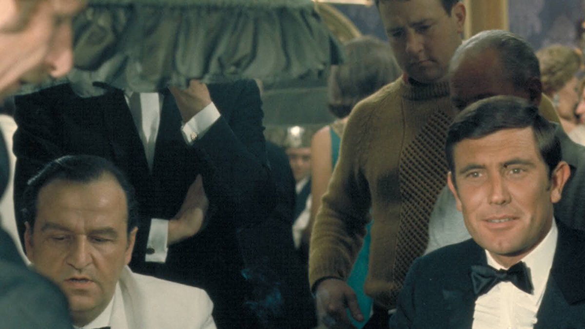 007's tweet photo. “Madame had forgotten we agreed to be partners this evening.”

On this day in 1969, Bond (George Lazenby) meeting Tracy (Diana Rigg) for the first time was filmed. https://t.co/mRdKnRUNiP