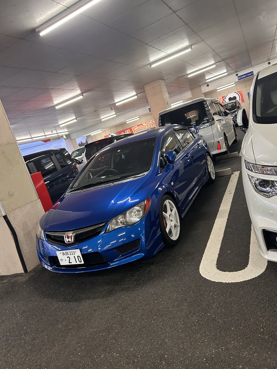 みかりん tweet media