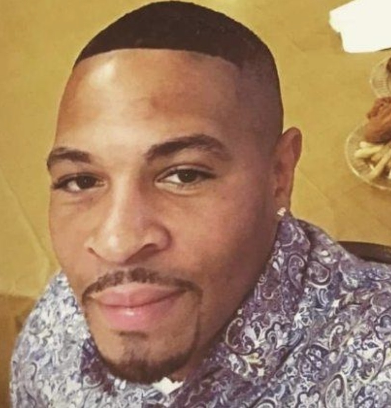 This is Tim Brown.

His friend is helping others remember and honor him after he was killed in a shooting inside of a Broad Ripple bar this weekend.

Read the full story: wthr.com/article/news/c…

📸 Nick Hull