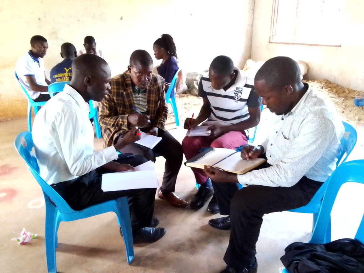 Chanlwa's tweet photo. In the just concluded week I have had an opportunity of sharing knowledge with fellow teachers including school directors in a workshop titled Sustainable Integration of Edtech in schools sponsored by @Edify Uganda and implemented by KAWA Uganda. https://t.co/f2TH1Ec5fF