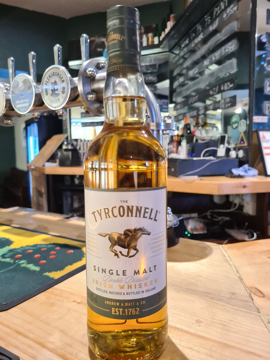 Sunday Supday! This Sunday not only do we have our usual 20% off all cask ale til its gone, and both FA Cup quarter finals on the telly box, we're also giving you 10% off Guinness and Tyrconnell all day.

Slinging pints and other beverages 12-10.