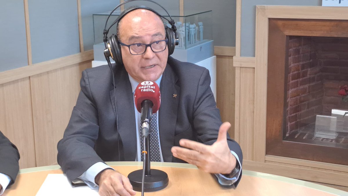 ConsejoMinas's tweet image. Esta semana, nuestro presidente José Luis Leandro, junto con miembros de la Comisión Ejecutiva de @INGITE_ES, asistieron al programa #ConectaIngenieria de @CAPITALRADIOB para participar en un Coloquio sobre “Análisis de los Estudios de #Ingeniería en España”