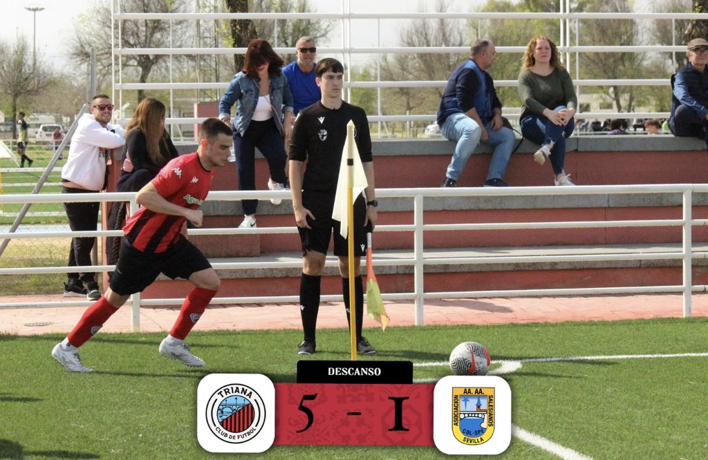 TrianaCF19's tweet photo. ¡Final de los primeros 45 minutos! ⏸️

#ElDerbiDeTriana

#TrianaColspe • #SueñoDeBarrioyCantera https://t.co/faYKs4rQDD