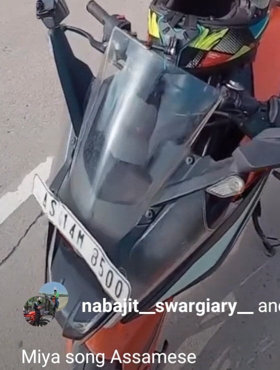 3rdEyeDude's tweet photo. Hi @TheKeralaPolice This guy evaded your police team and when they tried to click this guys picture, they noticed he had masked his number plate with an underwear. Apparently, he thinks he is so smart but I was able to find his number plate in one of the reels uploaded on his instagram account. It is AS14M8500. After a few comments on this video said they were able to find his number plate, he has deleted one of the videos where he has exposed his number plate.
Could you track him down and get him arrested?