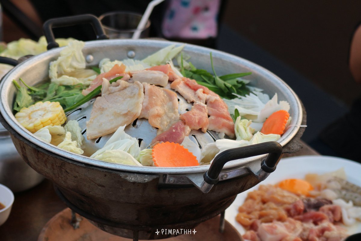 pimpathh's tweet image. ไก๊ๆมาเลี้ยงหมูทะค้าบ🍖✨🥓🥩💖🍽️🐷
#Guideพาไปกินหมูกระทะ
#GuideKantapon #Guidekc