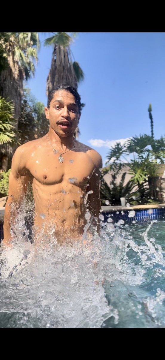 kev_rain's tweet photo. The heat and the water outages in the city are good enough reasons to splash in the pool! 💦 https://t.co/LbFxdwwD2O
