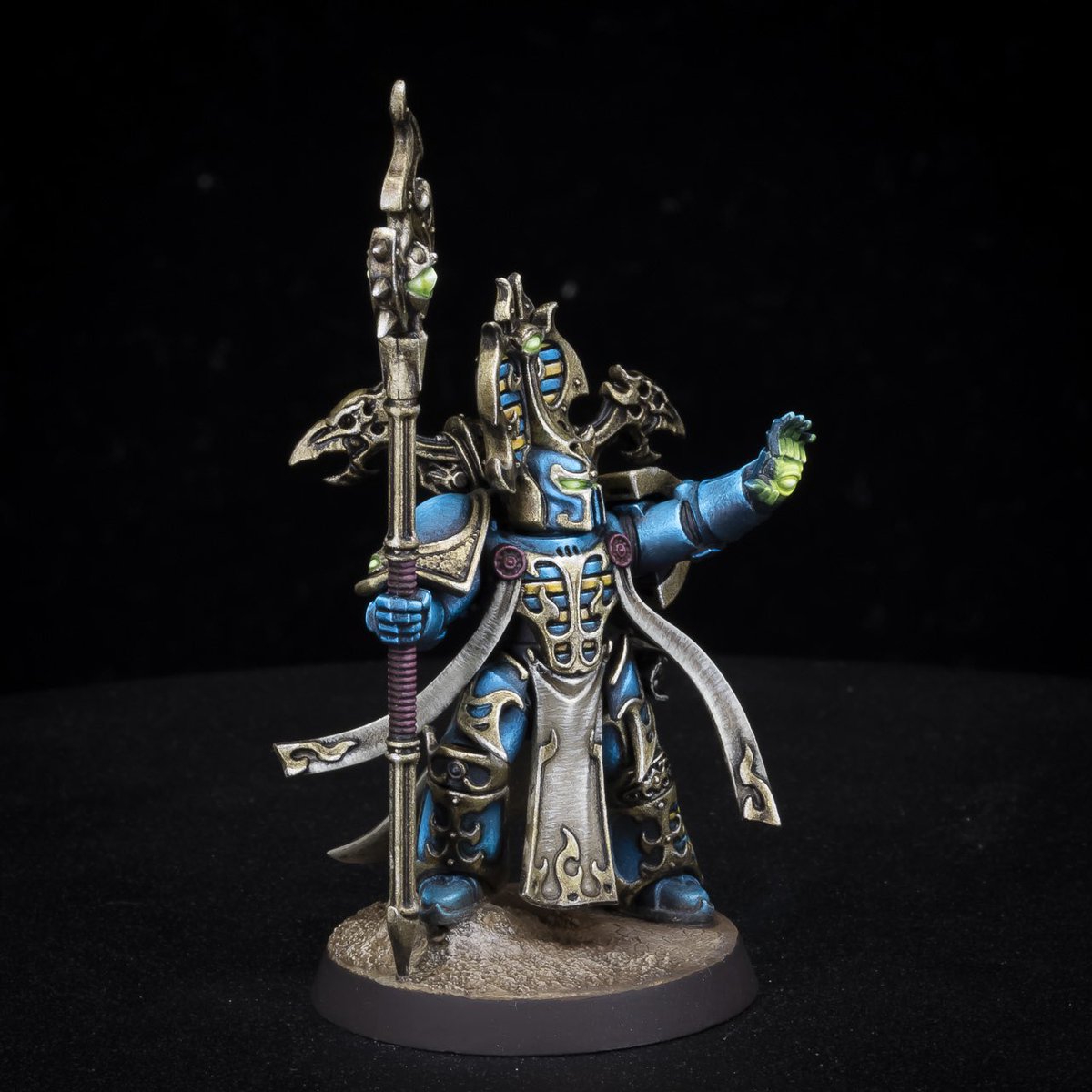 themightybrush's tweet photo. Final model and guide complete! What do you think of this Thousand Sons scheme? You can find out how I painted it at ➡️ https://t.co/2nBfGSklRi
 
#thousandsons #thousandsons40k #chaosspacemarines #tzeentch #warhammer #warhammer40k #40k #wh40k #warhammer40000 #gw #gamesworkshop https://t.co/c0KrpRQuQB