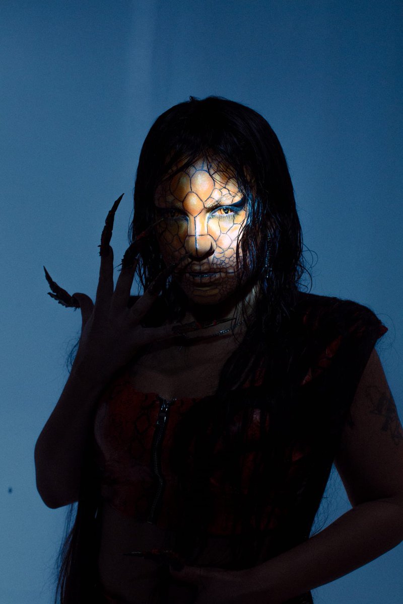 sedim tako nesto i razmisljam... sta ako je frka u svemiru poslednji rep projekat koji cu izbaciti