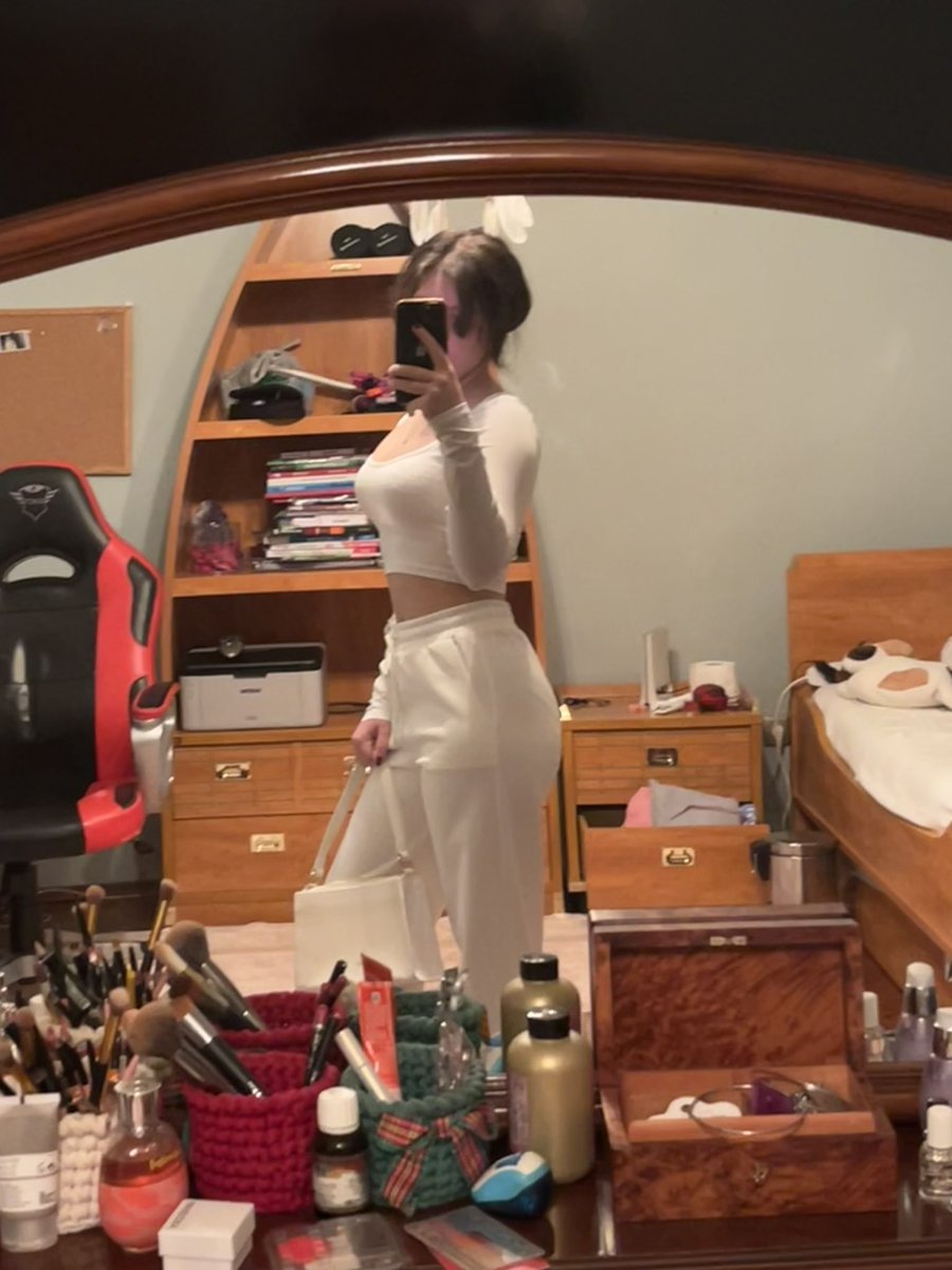 Havalar isinmis az cadde